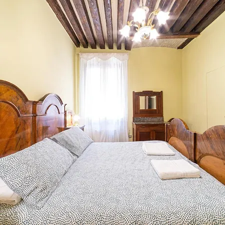 Apartment In A Historic Venetian Building Venice